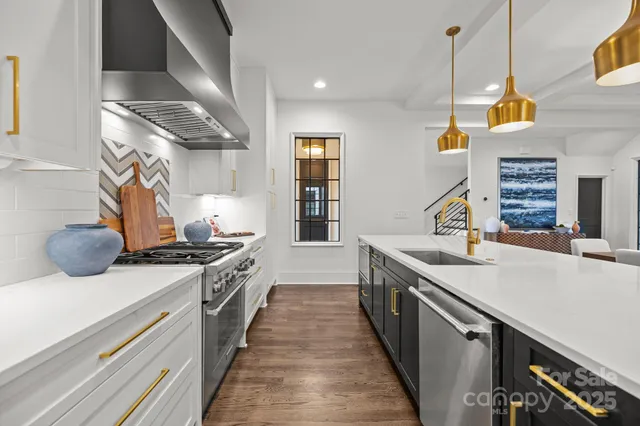 $1,310,000 | 9004 Tynecastle Commons Court, Charlotte, NC 28226