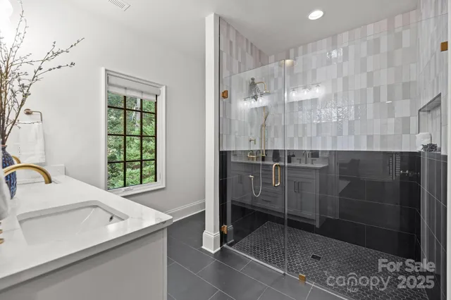 $1,310,000 | 9004 Tynecastle Commons Court, Charlotte, NC 28226