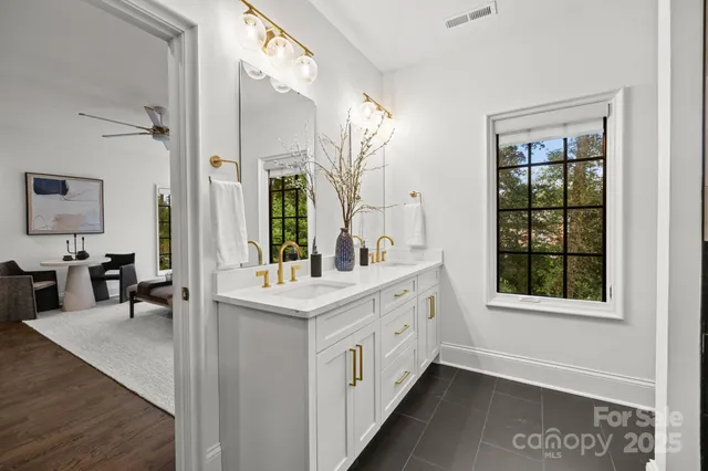 $1,310,000 | 9004 Tynecastle Commons Court, Charlotte, NC 28226
