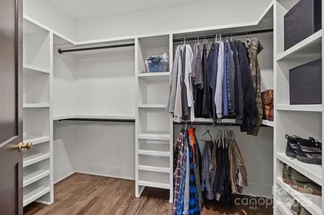 $1,310,000 | 9004 Tynecastle Commons Court, Charlotte, NC 28226