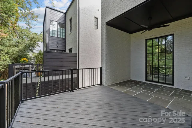 $1,310,000 | 9004 Tynecastle Commons Court, Charlotte, NC 28226