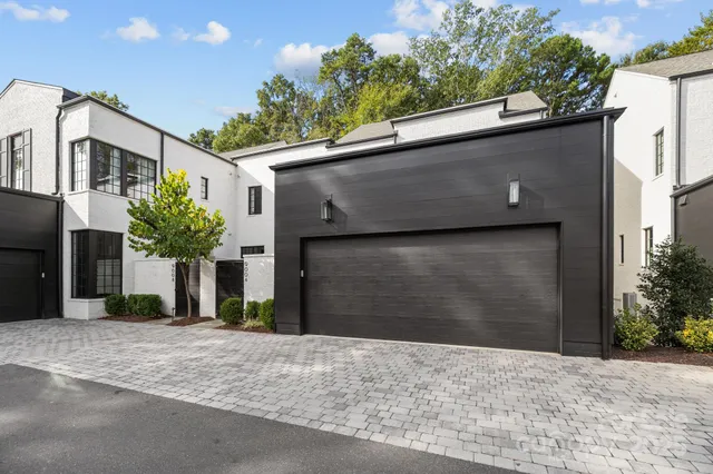 $1,310,000 | 9004 Tynecastle Commons Court, Charlotte, NC 28226