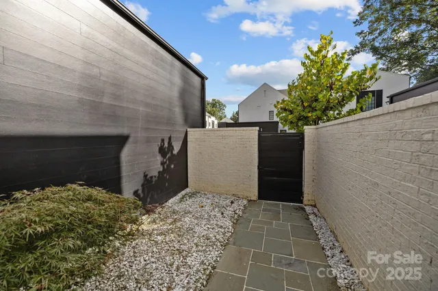 $1,310,000 | 9004 Tynecastle Commons Court, Charlotte, NC 28226