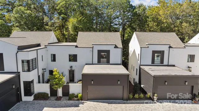 $1,310,000 | 9004 Tynecastle Commons Court, Charlotte, NC 28226