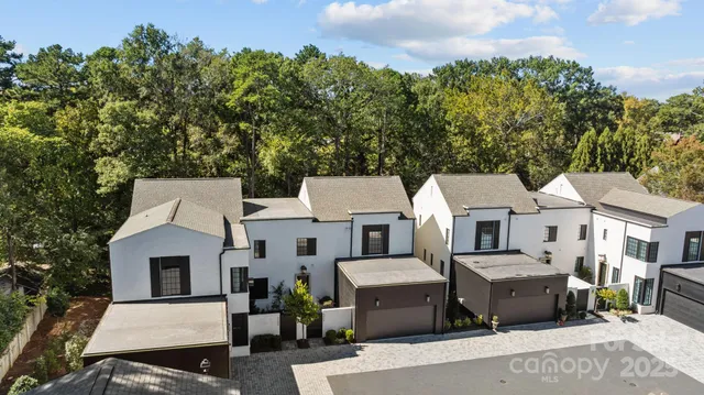 $1,310,000 | 9004 Tynecastle Commons Court, Charlotte, NC 28226