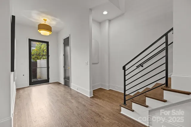 $1,310,000 | 9004 Tynecastle Commons Court, Charlotte, NC 28226