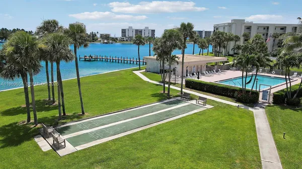 $550,000 | 100 Intracoastal Place, Unit 102, Jupiter, FL 33469
