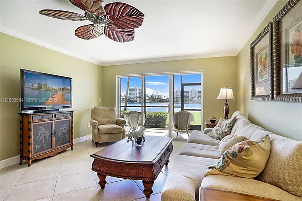 $550,000 | 100 Intracoastal Place, Unit 102, Jupiter, FL 33469