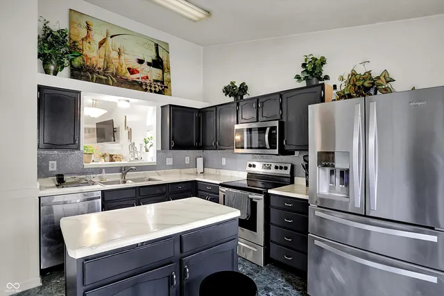 $260,000 | 624 Washington Cove Way, Indianapolis, IN 46229