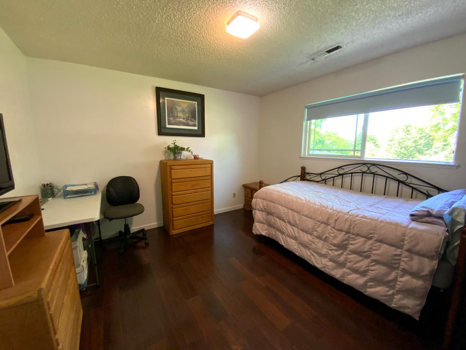 2367 Ponderosa Road Rescue, CA 95672 - Photo 62 of 76 a bedroom with a bed and a desk