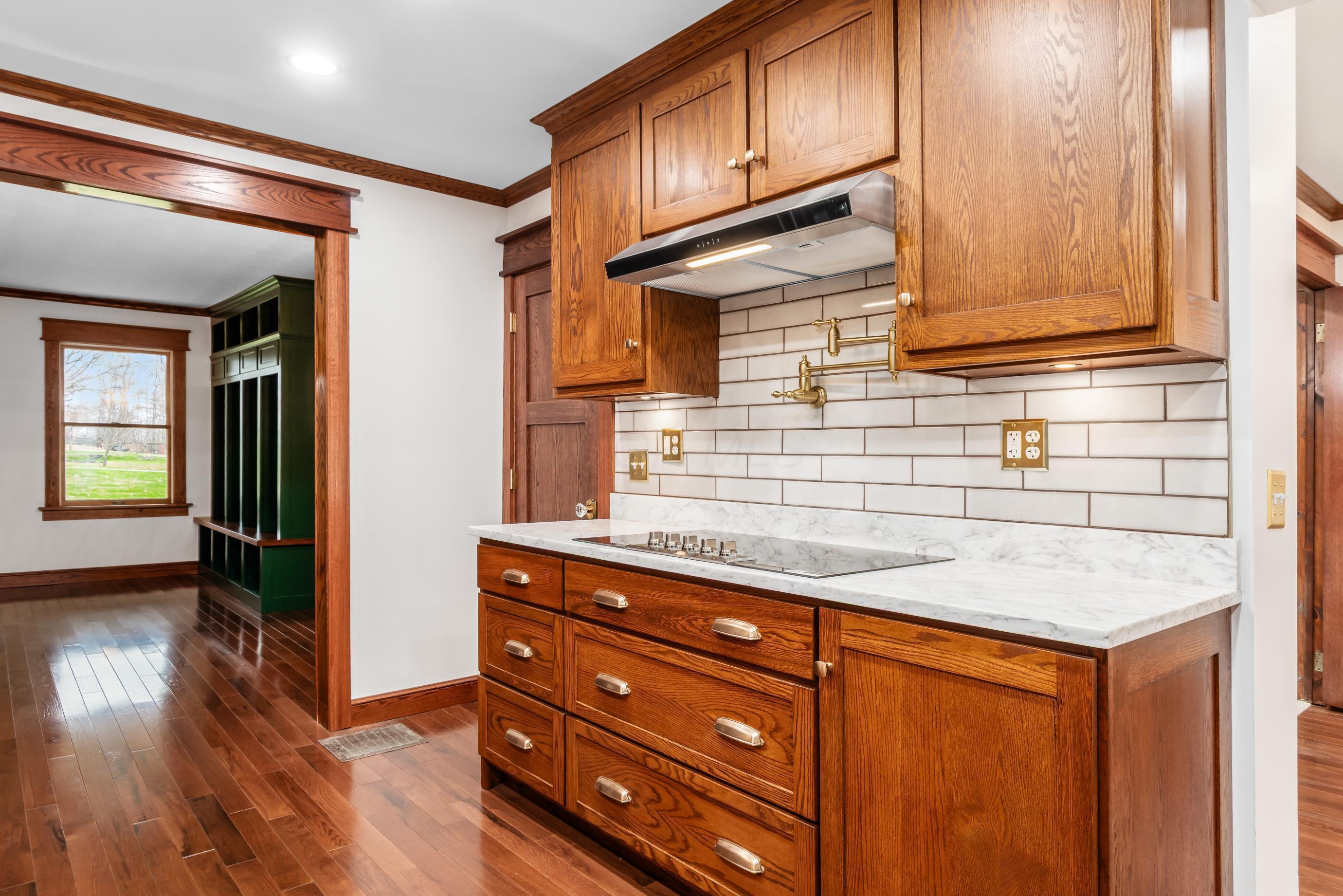 3229 Nolan Road Zanesville, OH 43701 - Photo 18 of 53 3229 Nolan-eat-in kitchen 9
