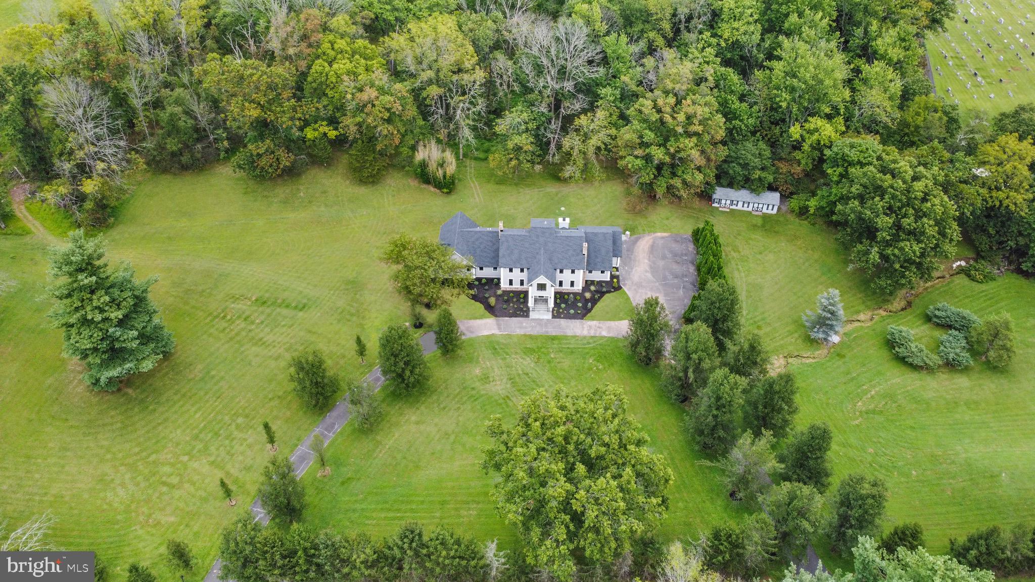 320 Aquetong Road New Hope, PA 18938 - Photo 2 of 6 Gallery Image 2