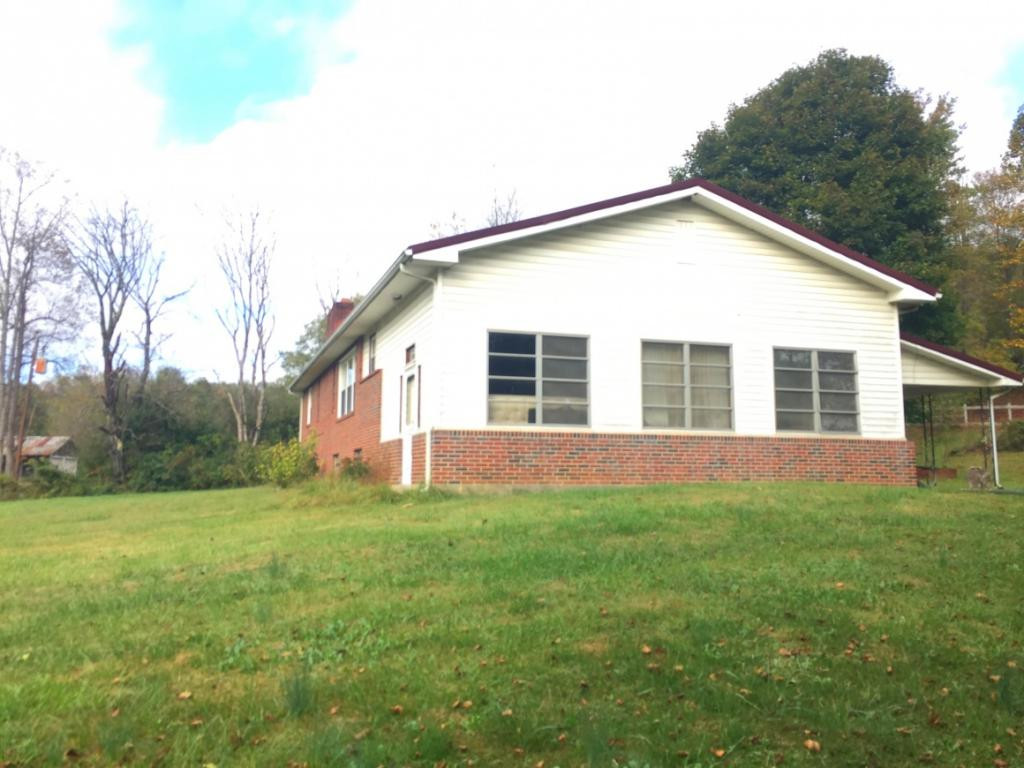 5313 Flat Gap Road Pound, VA 24279 - Photo 22 of 30 Photo 22