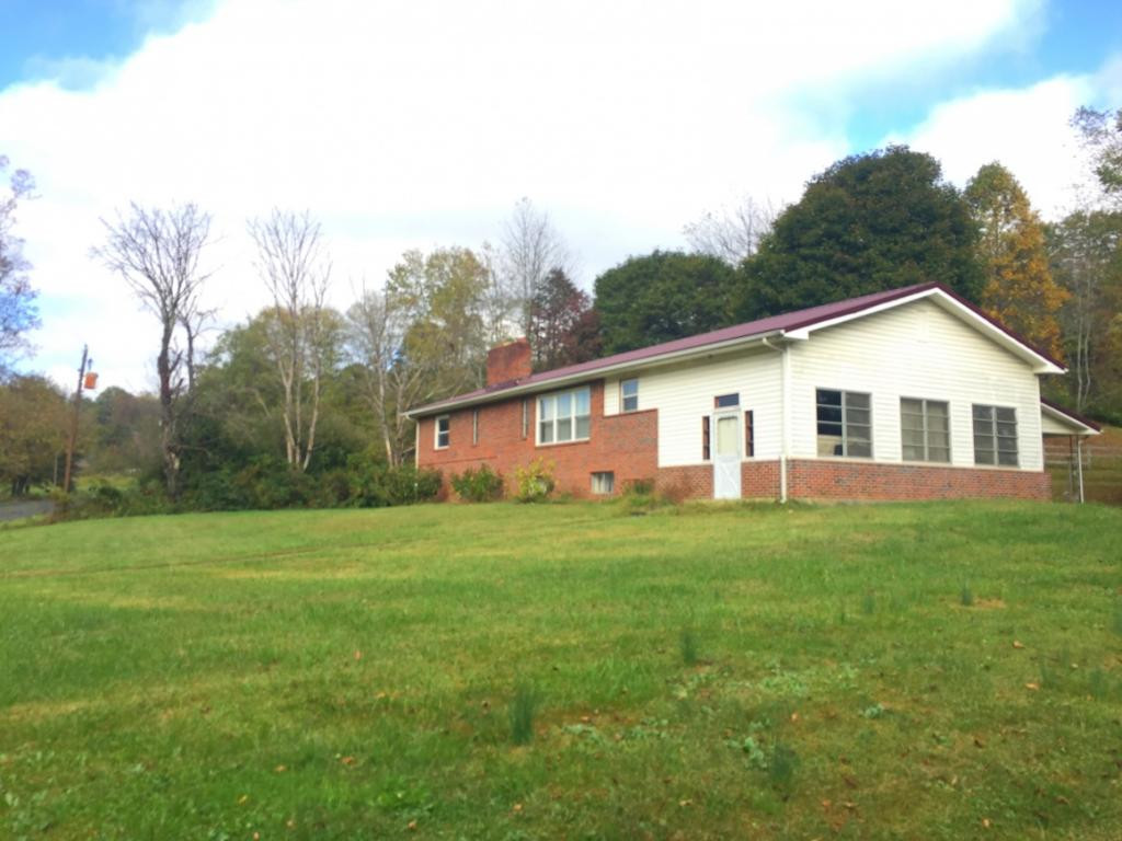 5313 Flat Gap Road Pound, VA 24279 - Photo 23 of 30 Photo 23