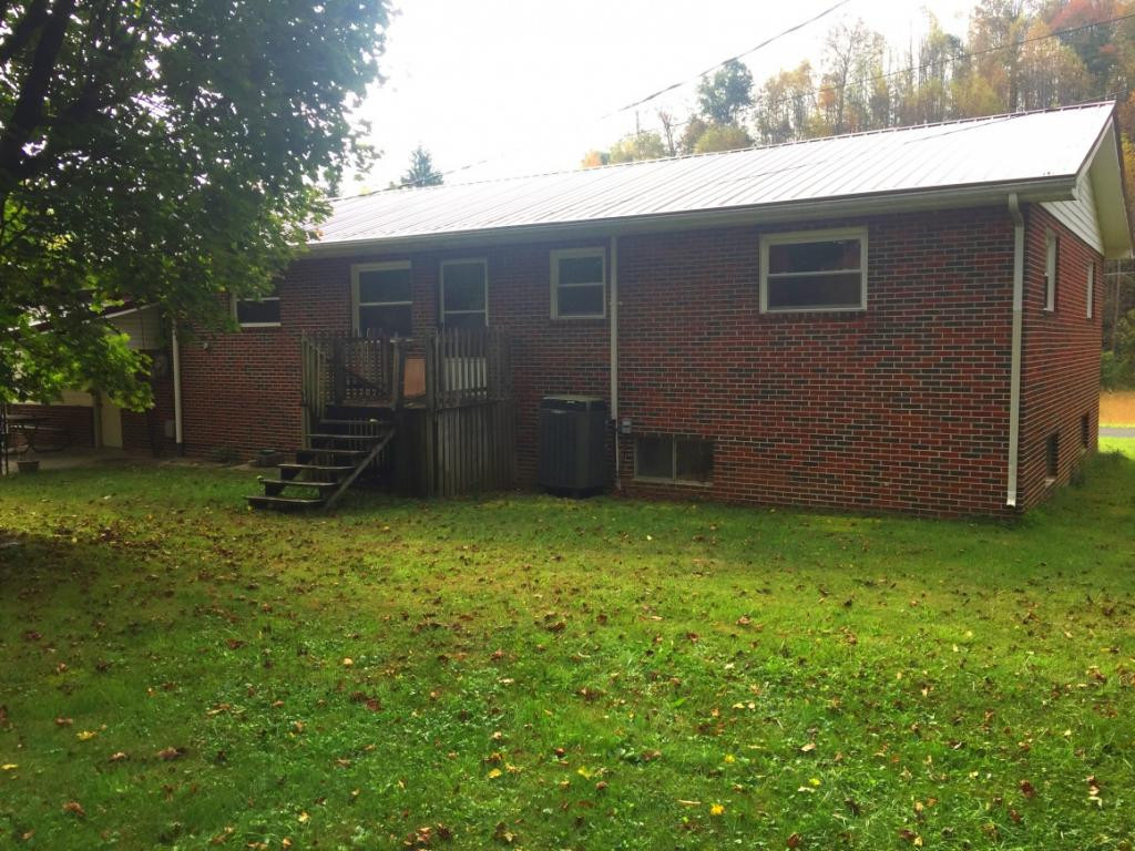 5313 Flat Gap Road Pound, VA 24279 - Photo 5 of 30 Photo 5