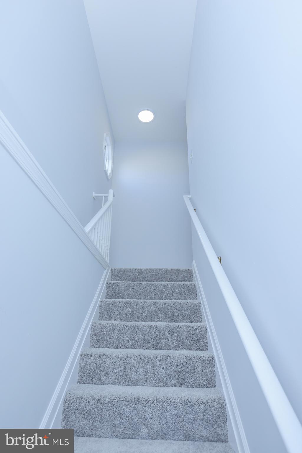 30 Queen Anne Road Glen Burnie, MD 21060 - Photo 15 of 47 a view of entryway