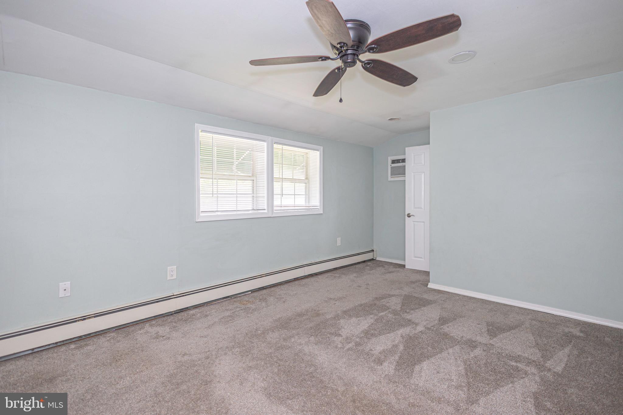11 High Road Levittown, PA 19056 - Photo 32 of 40