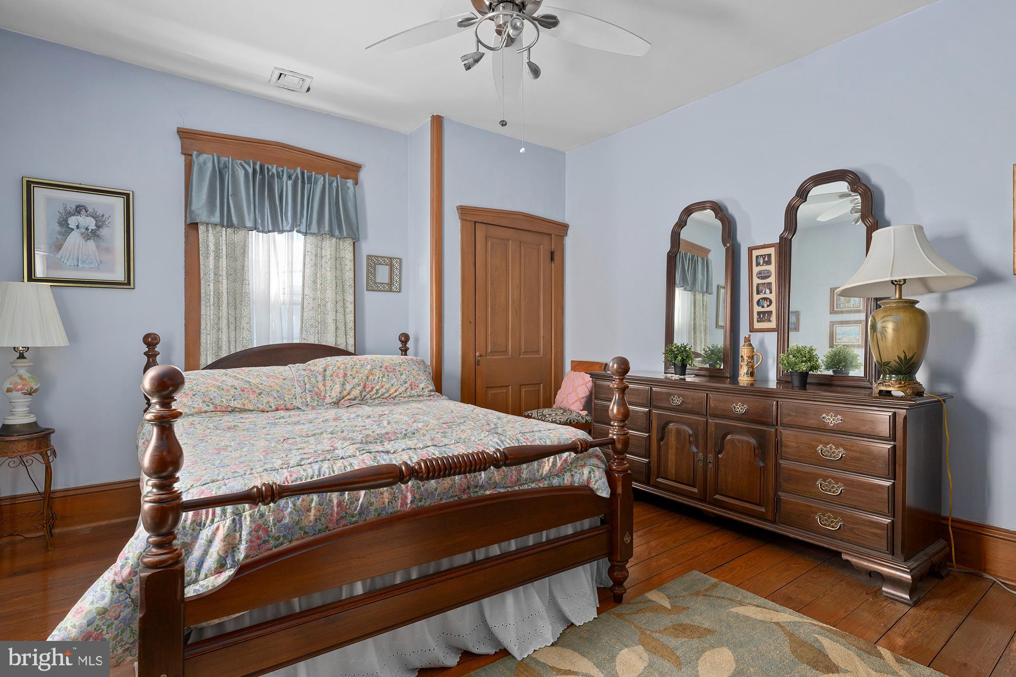 7541 Middleburg Road Keymar, MD 21757 - Photo 38 of 53 a bedroom with a bed and a dresser