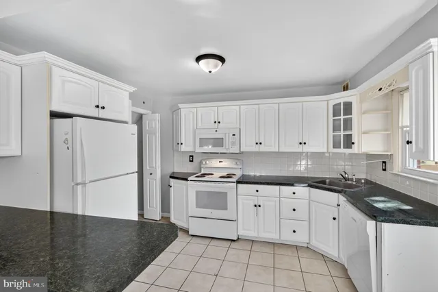 $2,000 | 162 New Street, Millersville, PA 17551