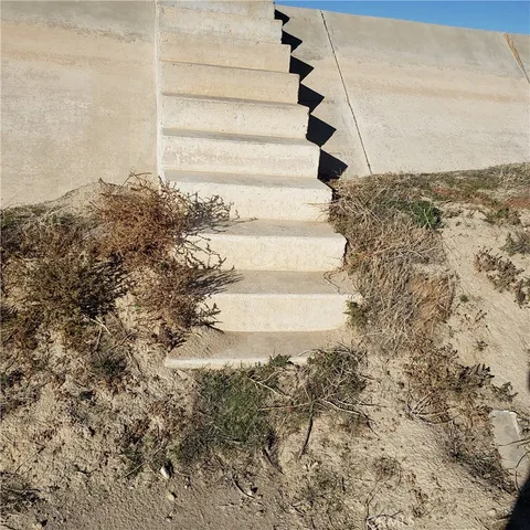 $119,000 | 12148 Wilshire Road, Lucerne Valley, CA 92356