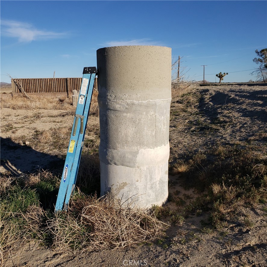 12148 Wilshire Road Lucerne Valley, CA 92356 - Photo 22 of 29 a view of water heater