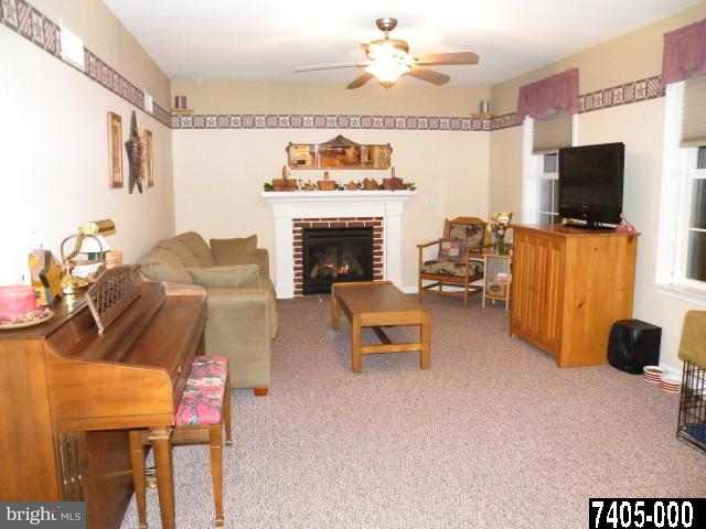 4025 Lewisberry Road York, PA 17404 - Photo 8 of 25
