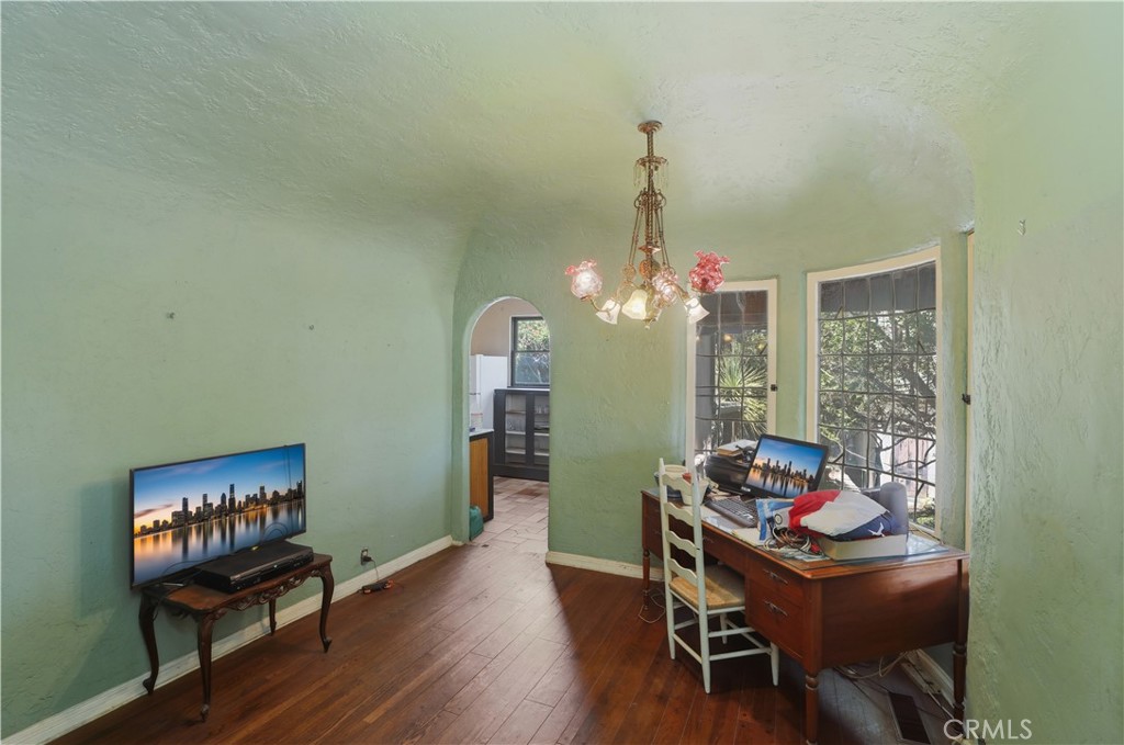 4579 University Riverside, CA 92501 - Photo 19 of 44 dining room