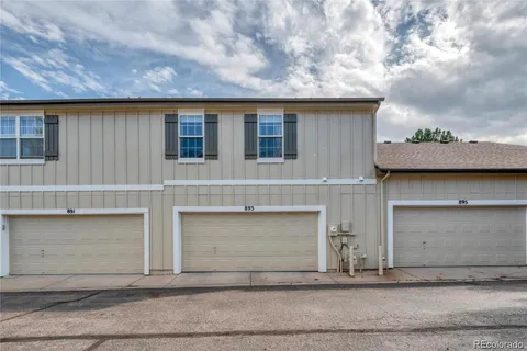 $330,000 | 893 South Evanston Circle, Aurora, CO 80012