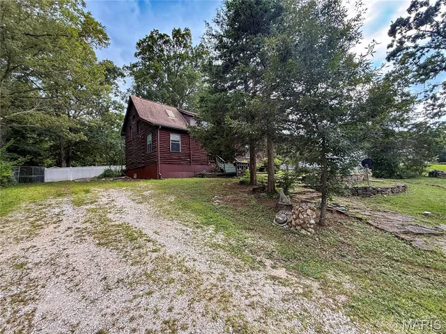 $160,000 | 97 East Lakeview Drive, De Soto, MO 63020