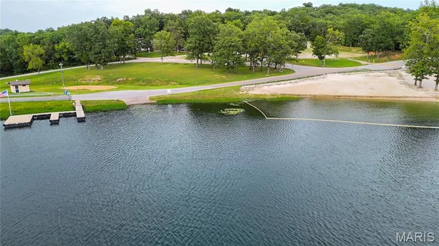 $160,000 | 97 East Lakeview Drive, De Soto, MO 63020