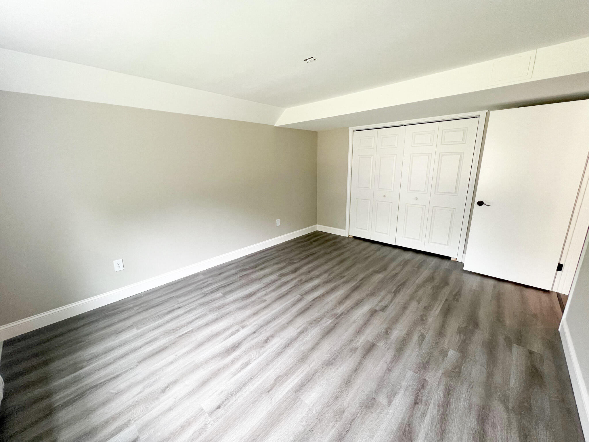 9 Eastwoods Road Kennebunk, ME 04043 - Photo 33 of 58 8