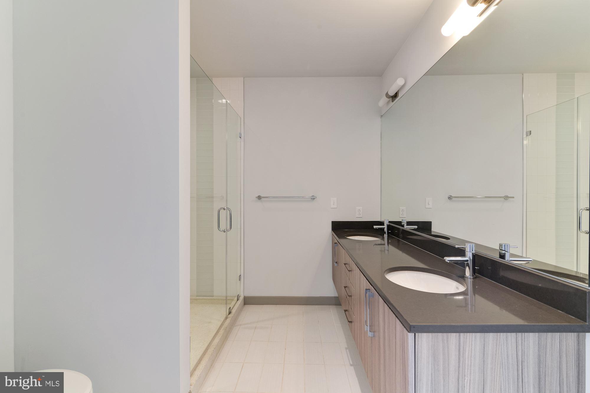 1125 Sansom Street, Unit 2B619 Philadelphia, PA 19107 - Photo 54 of 97