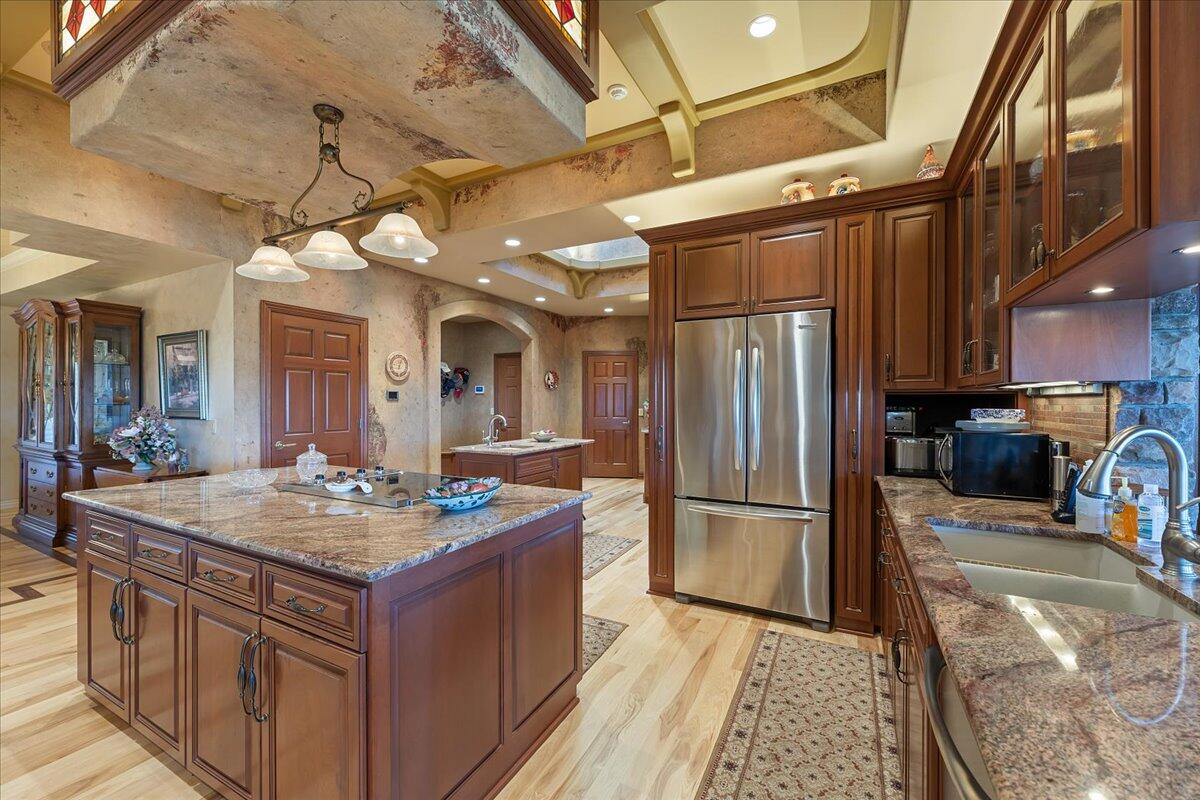 21765 Greenview Road Council Bluffs, IA 51503 - Photo 24 of 138 24-Greenview_024