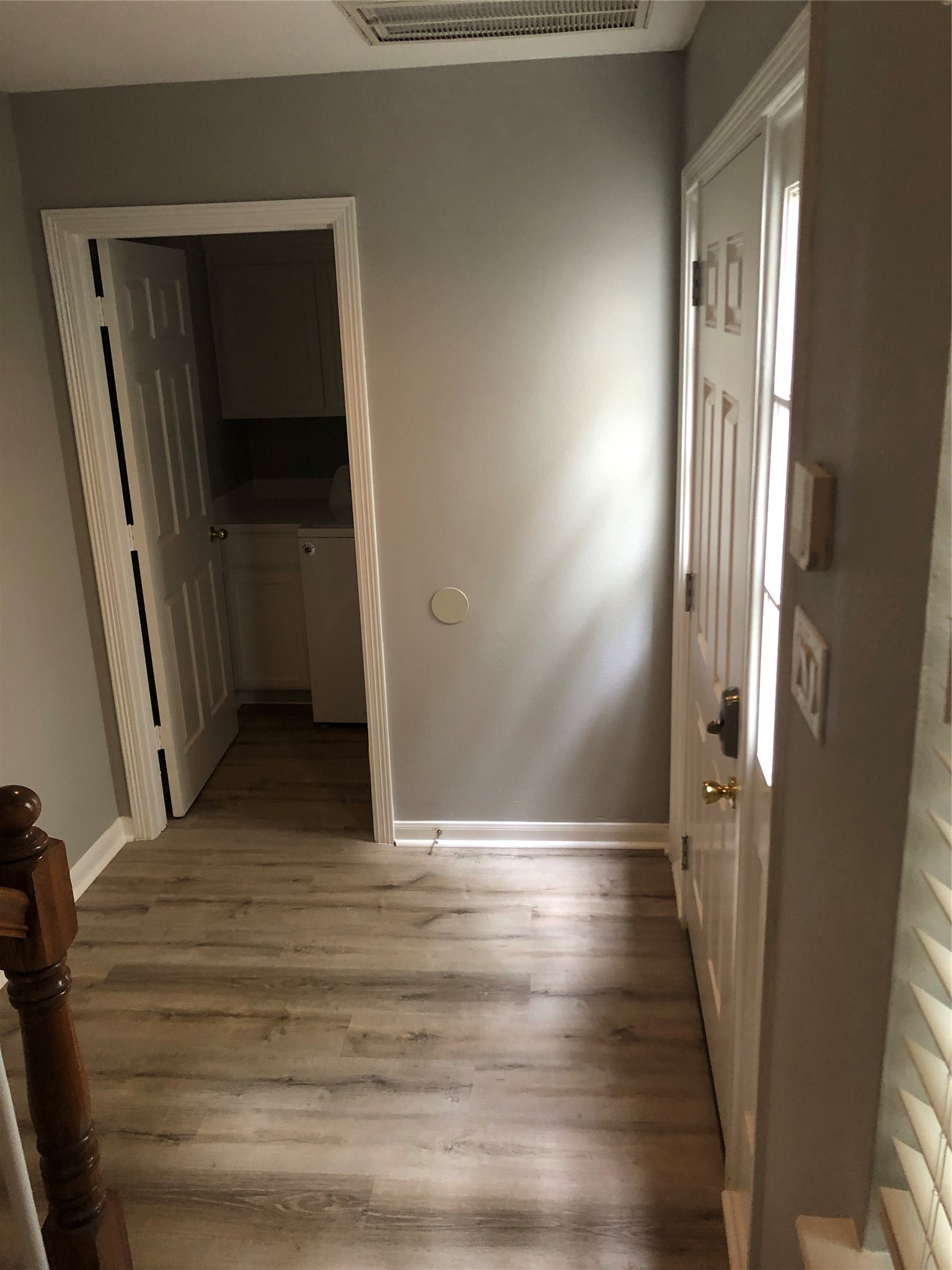 1906 Vermont Street, Unit E Houston, TX 77019 - Photo 5 of 9 a view of an entryway