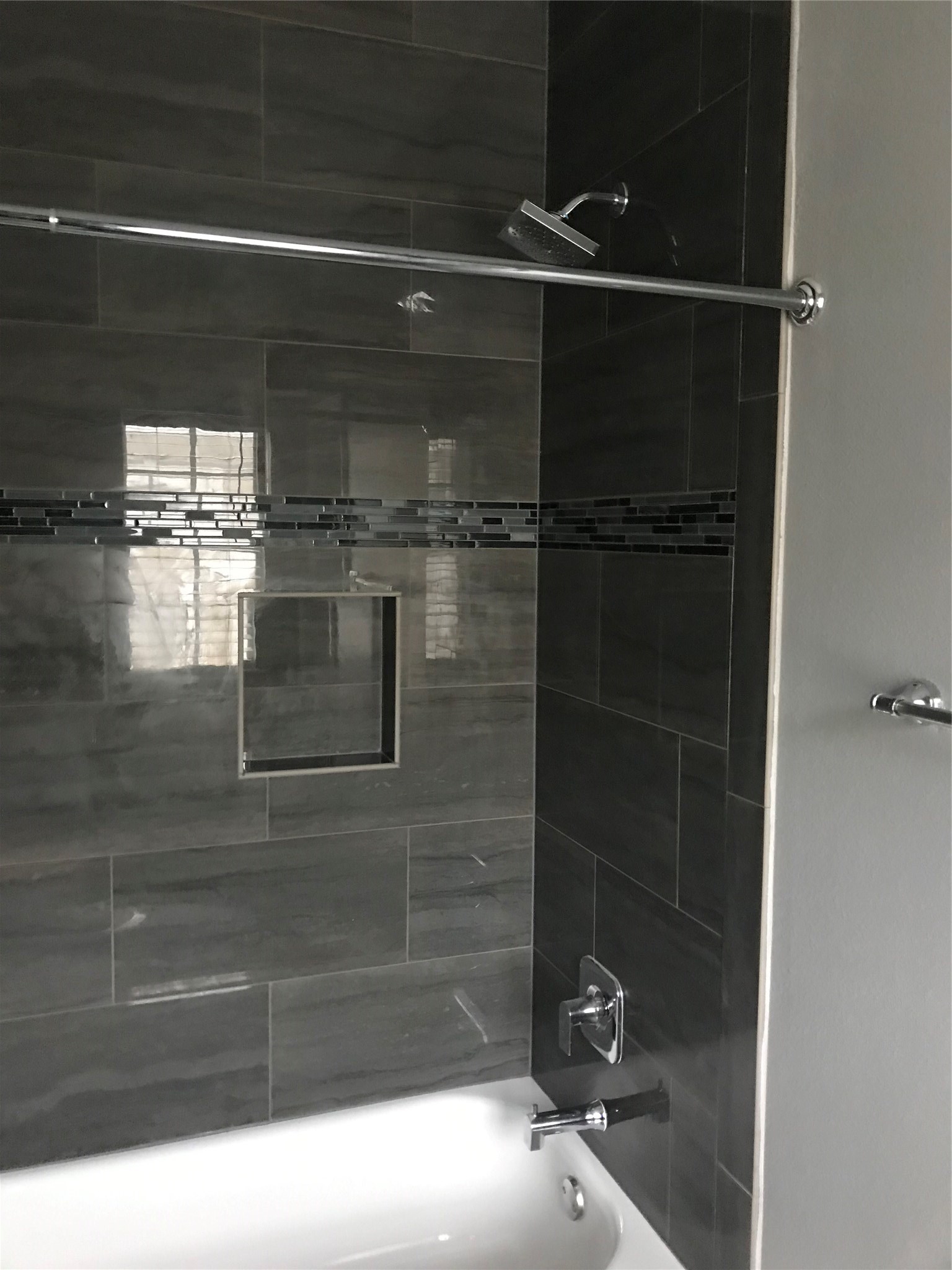1906 Vermont Street, Unit E Houston, TX 77019 - Photo 7 of 9 a bathroom with a shower