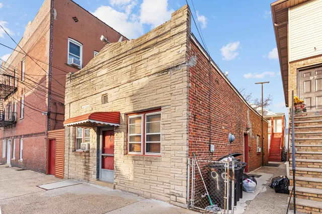 a view of a house with a garage