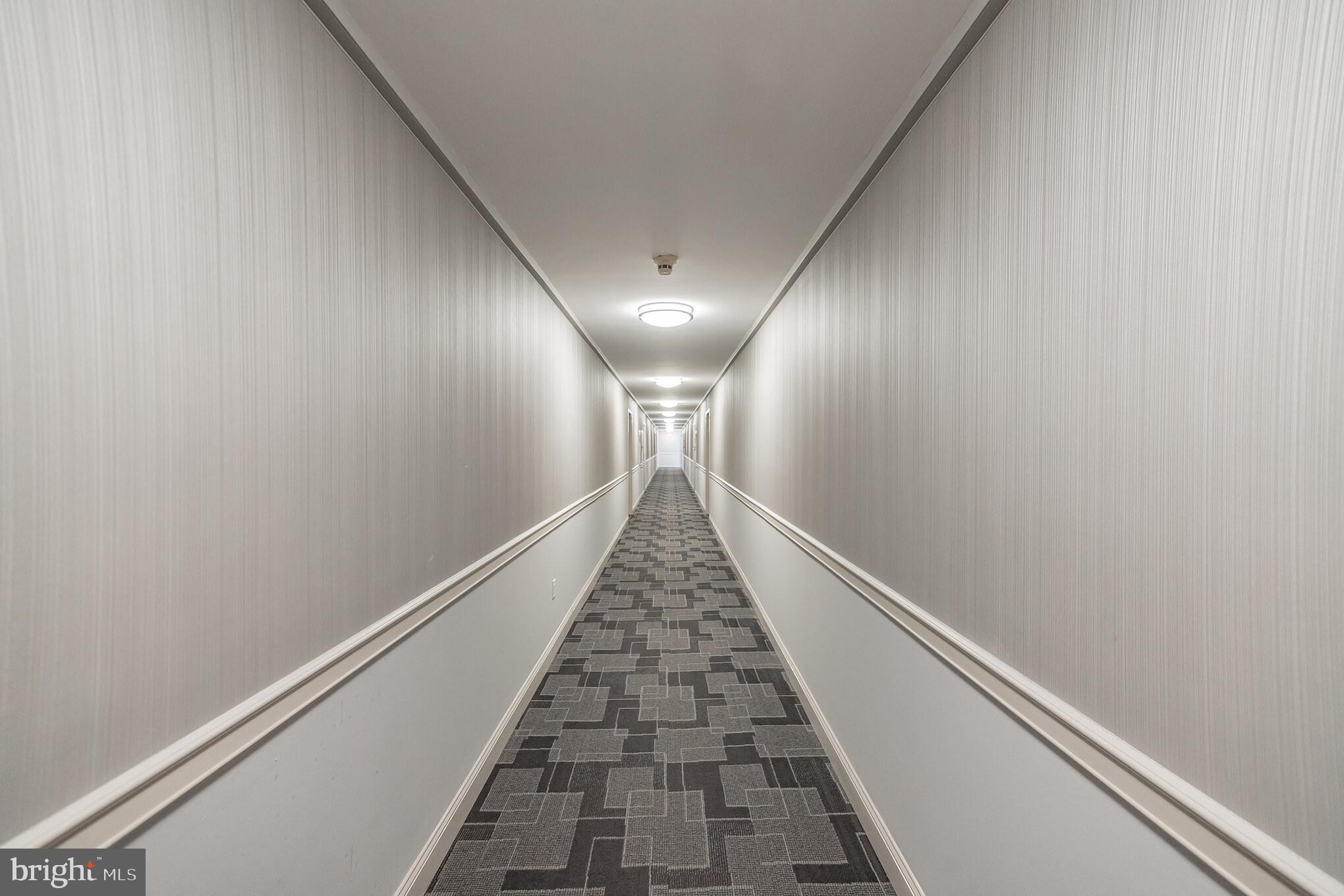 6100 Henry Avenue, Unit 4I Philadelphia, PA 19128 - Photo 7 of 30 a view of entryway