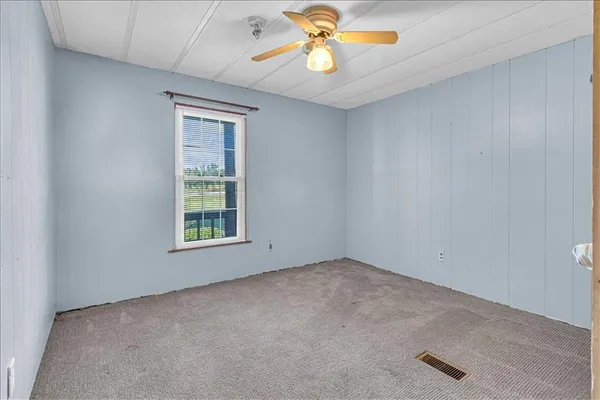 $290,000 | 1143 Highway 69, Lathrop, MO 64465