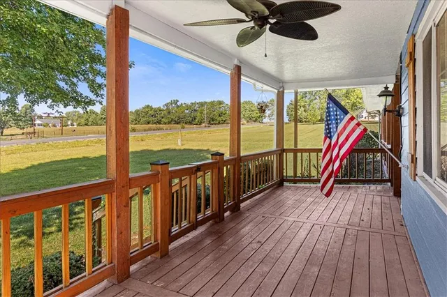 $304,000 | 1143 Highway 69, Lathrop, MO 64465