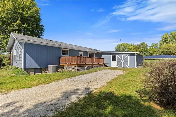 $290,000 | 1143 Highway 69, Lathrop, MO 64465
