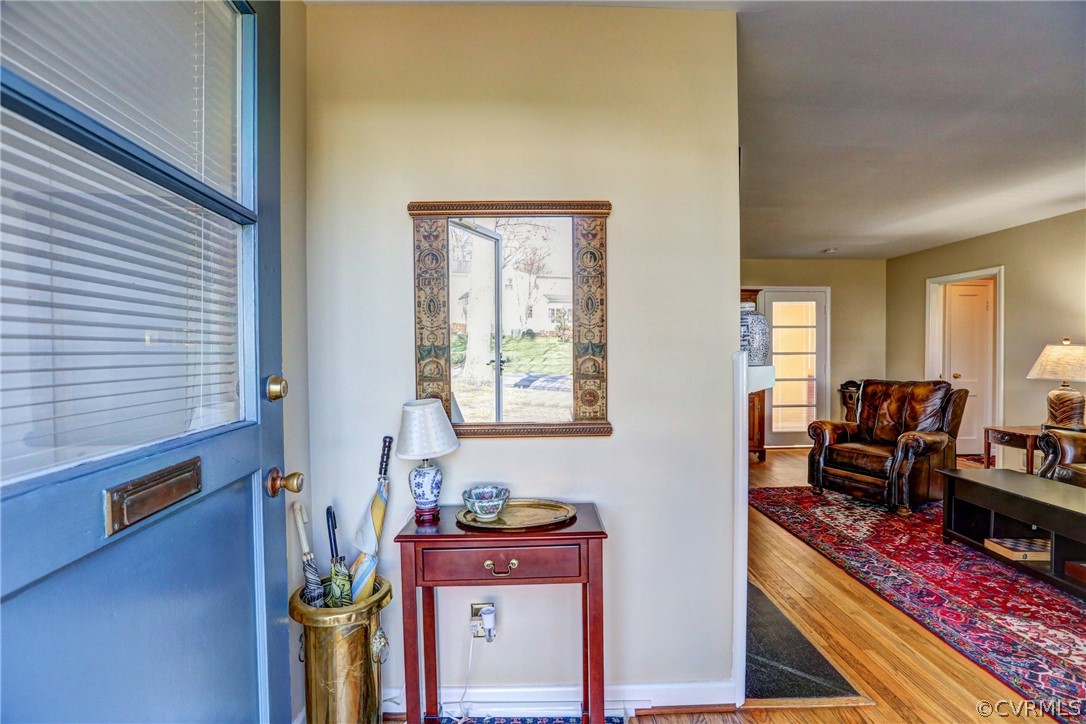 7713 Stuart Hall Road Henrico, VA 23229 - Photo 3 of 24 Gallery Image 3