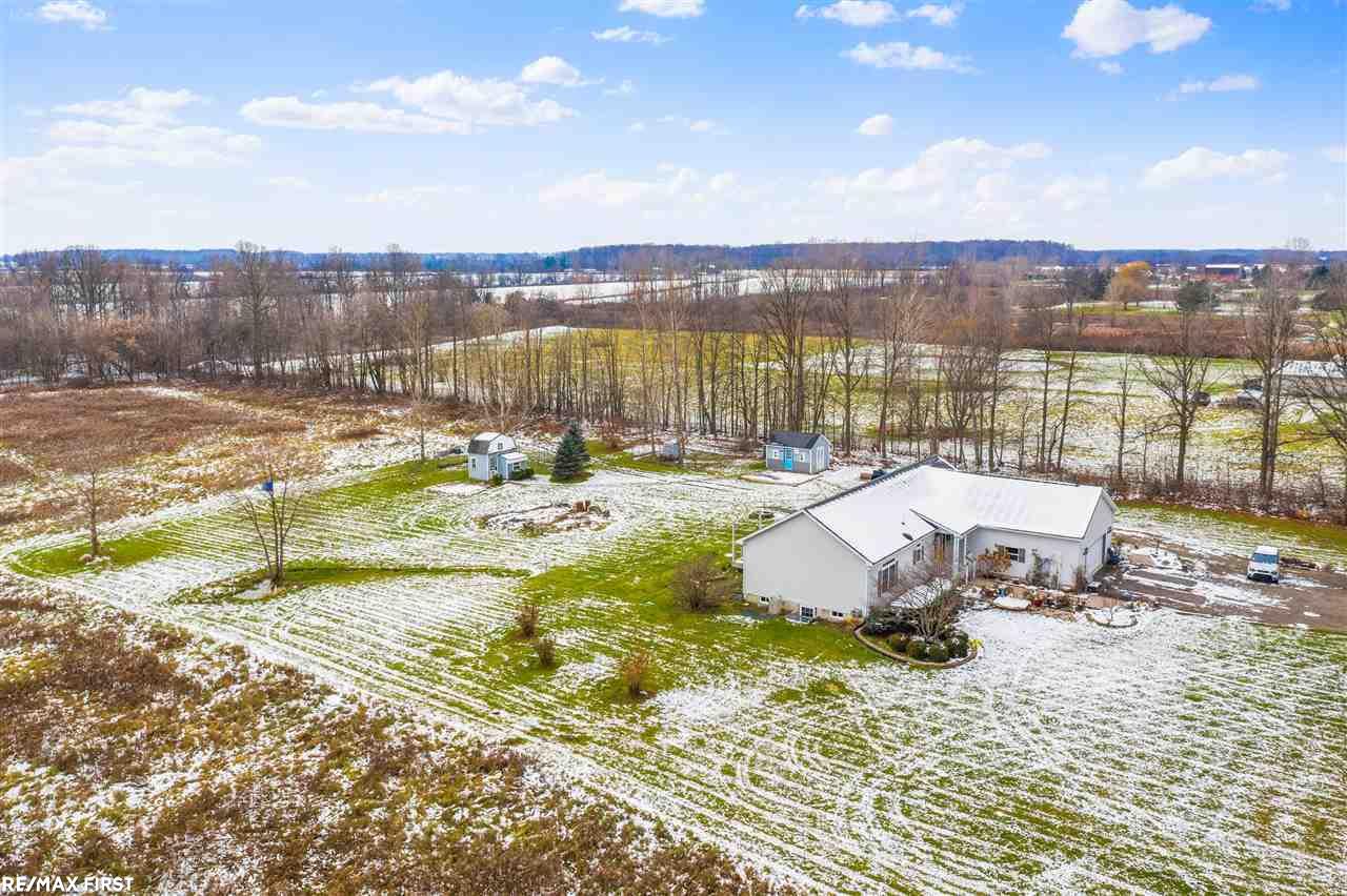 10257 Hill Road Goodells, MI 48027 - Photo 4 of 46