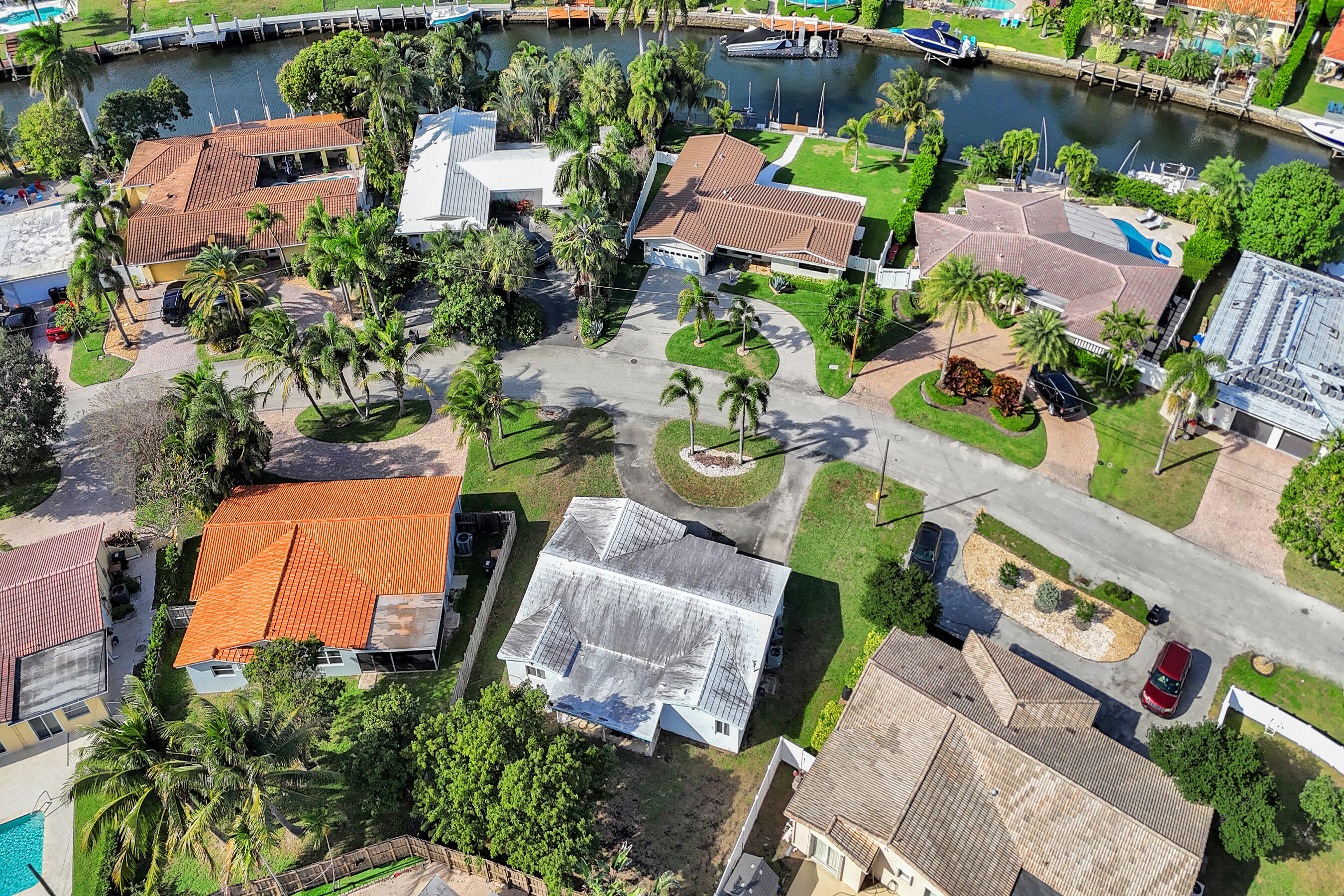 2110 Northeast 29th Street Lighthouse Point, FL 33064 - Photo 11 of 12 DJI_20260119142618_0023_D