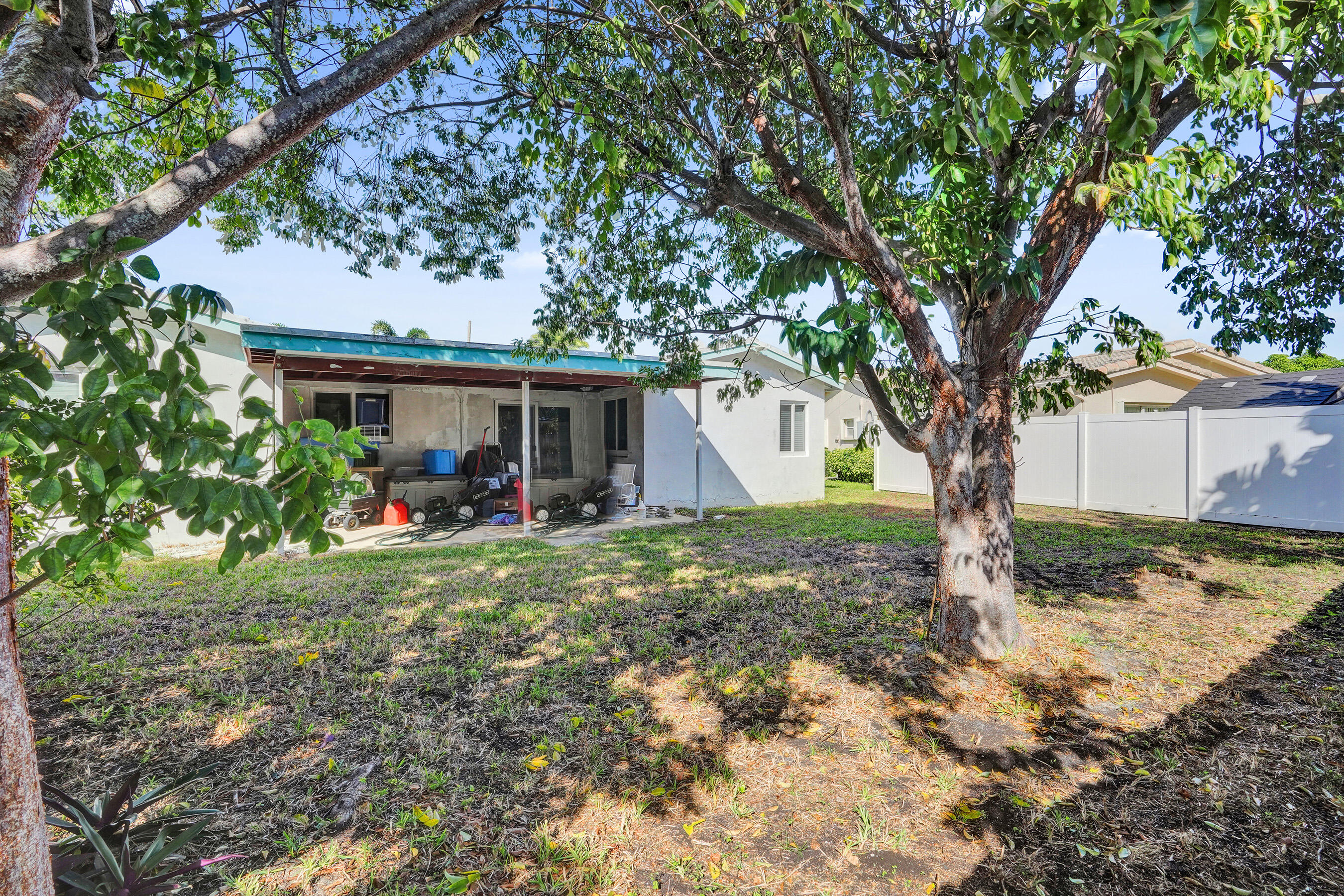 2110 Northeast 29th Street Lighthouse Point, FL 33064 - Photo 10 of 12 DSC00412