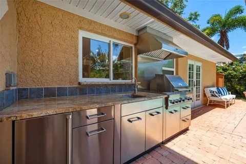 $2,250,000 | 1124 Seville Lane Northeast, St. Petersburg, FL 33704