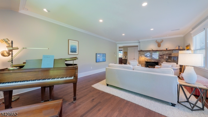 15 Brunswick Road Montclair, NJ 07042 - Photo 9 of 50