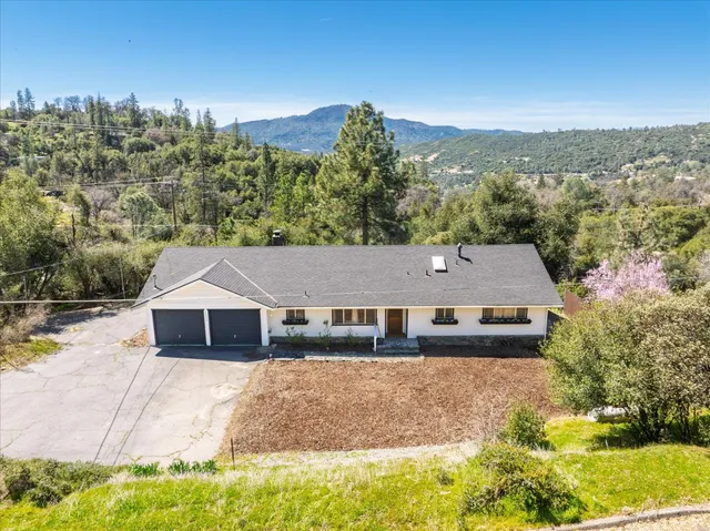$425,000 | 42324 Buckeye Road, Oakhurst, CA 93644