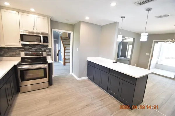 $3,000 | 8402 Blackstone Court, Tampa, FL 33615