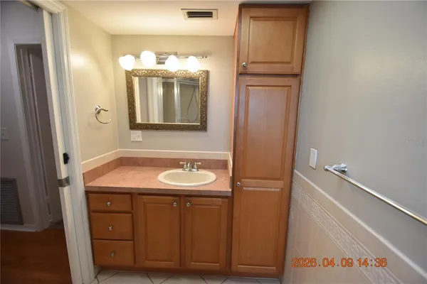 $3,000 | 8402 Blackstone Court, Tampa, FL 33615