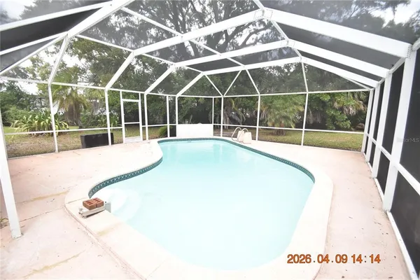 $3,000 | 8402 Blackstone Court, Tampa, FL 33615